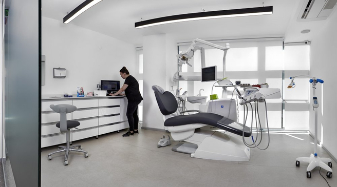 Slider image (5) Dentaglobal Dental Clinic